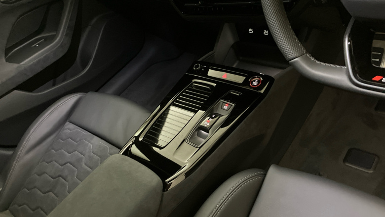 Audi A6 270kW Performance 100kWh S Line 5dr Auto Electric Estate